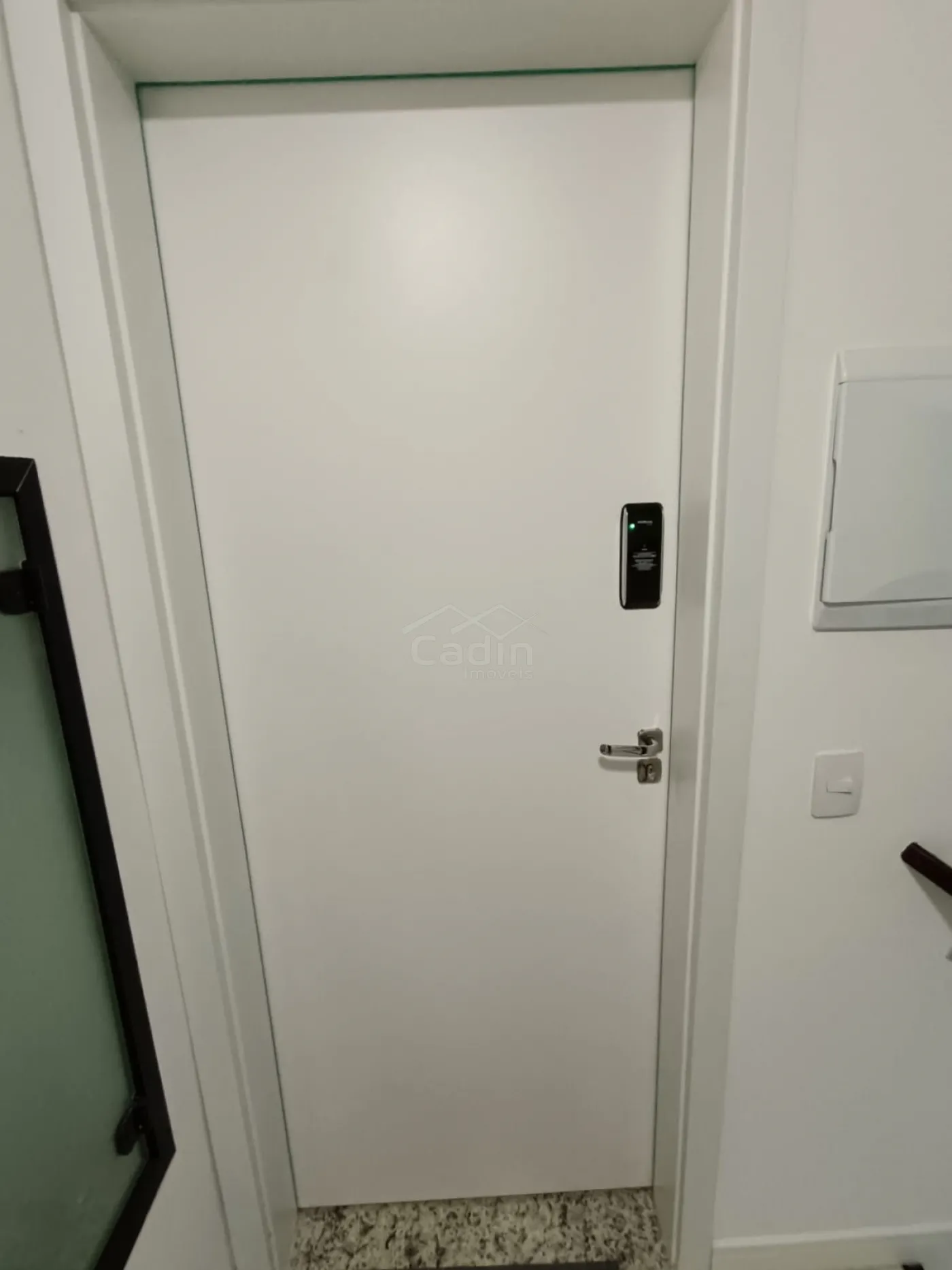 Alugar Apartamento / Padrão em Navegantes R$ 2.700,00 - Foto 1