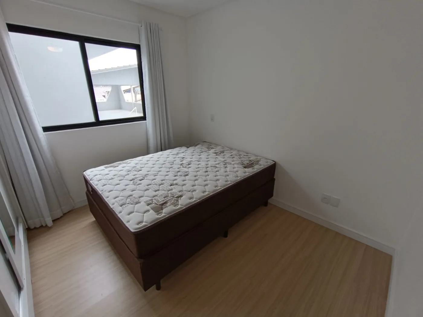 Alugar Apartamento / Padrão em Navegantes R$ 2.700,00 - Foto 13