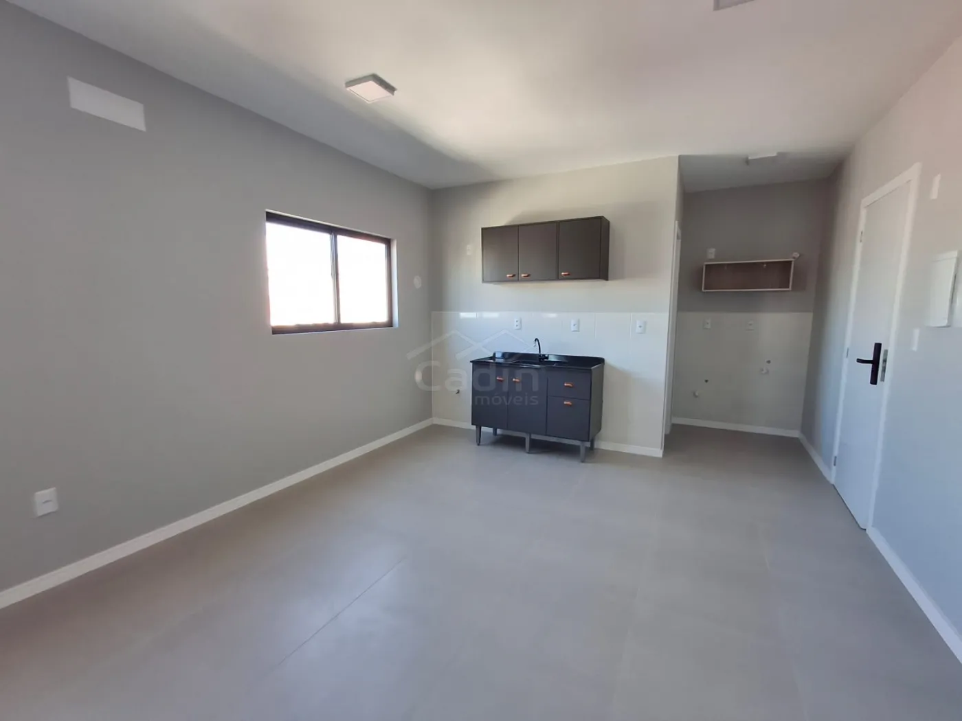 Alugar Apartamento / Padrão em Navegantes R$ 1.800,00 - Foto 6