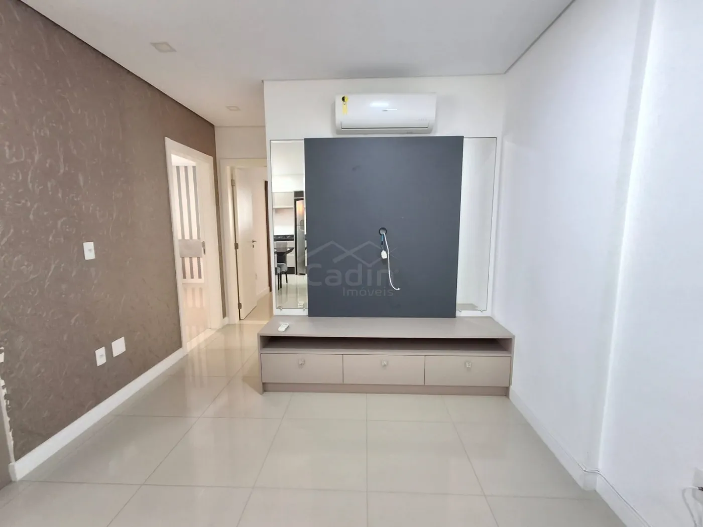 Alugar Apartamento / Padrão em Navegantes R$ 3.800,00 - Foto 6