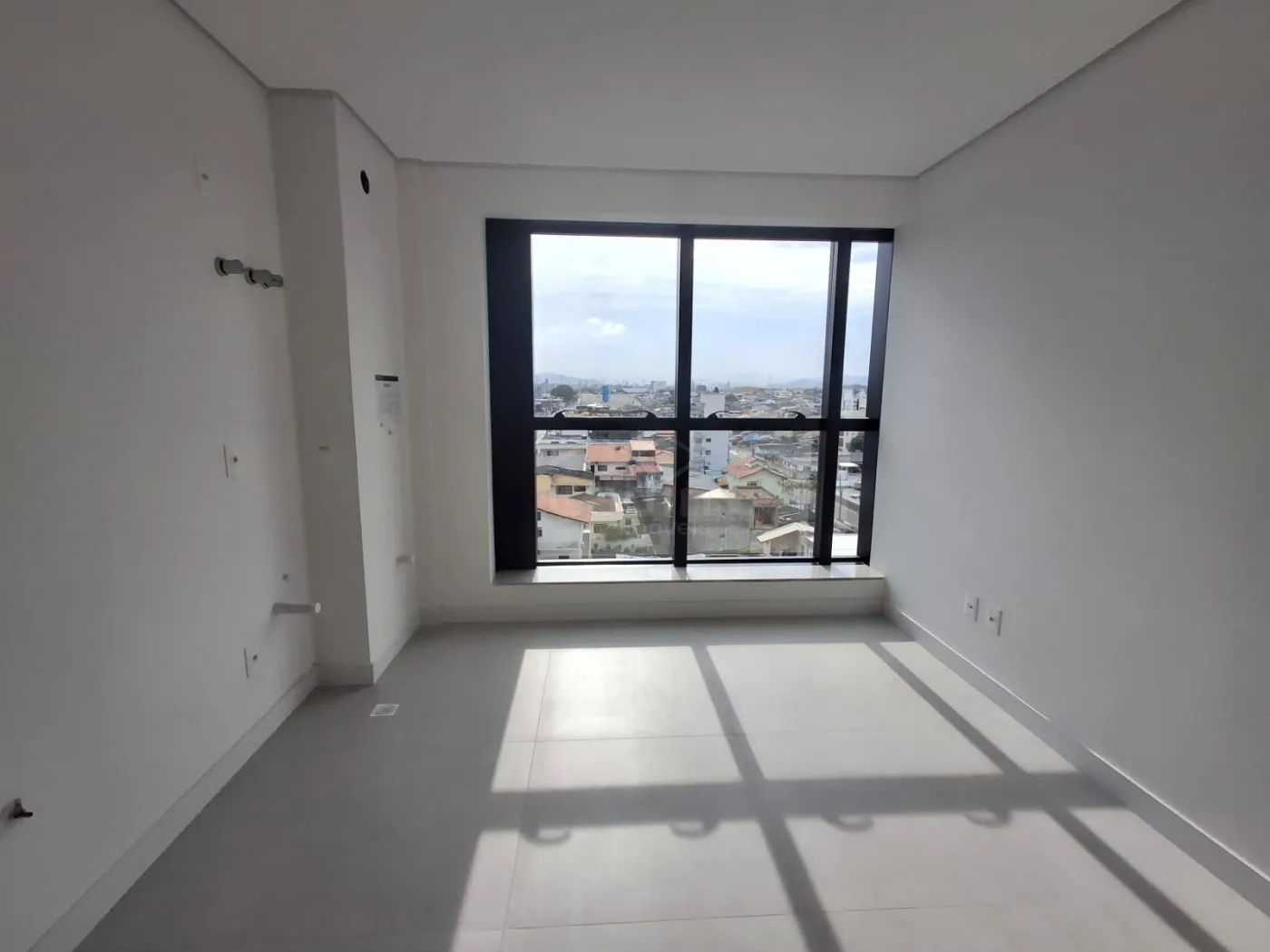 Alugar Apartamento / Padrão em Navegantes R$ 3.100,00 - Foto 4