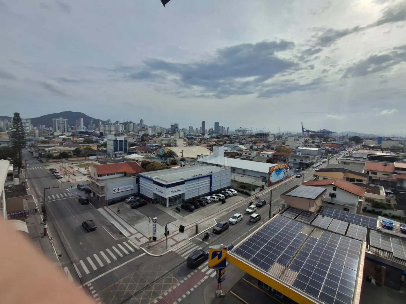 Alugar Apartamento / Padrão em Navegantes R$ 3.100,00 - Foto 8