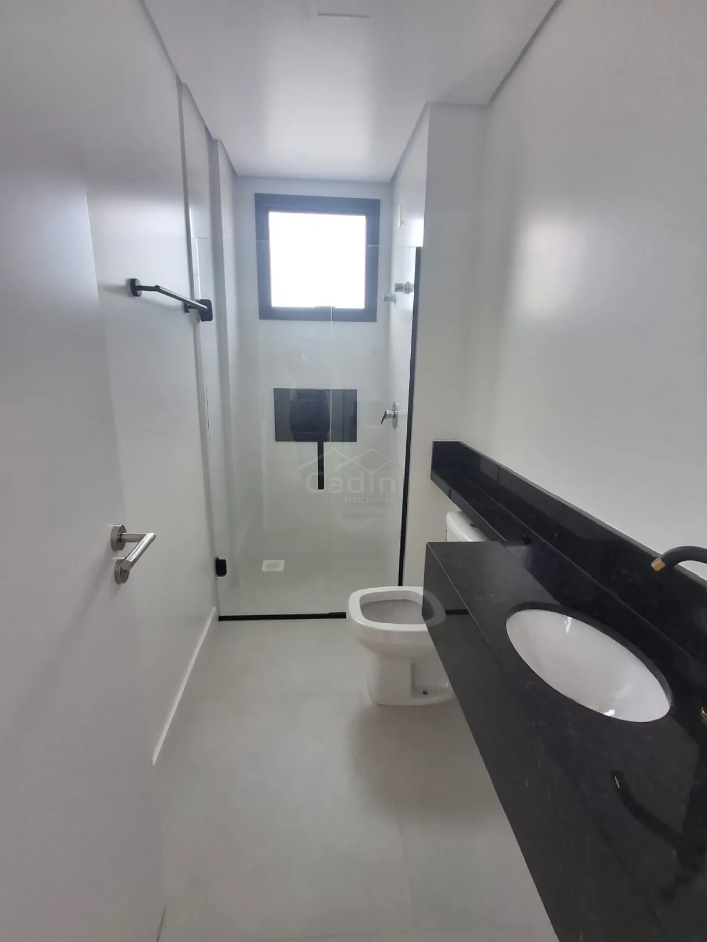 Alugar Apartamento / Padrão em Navegantes R$ 3.100,00 - Foto 9