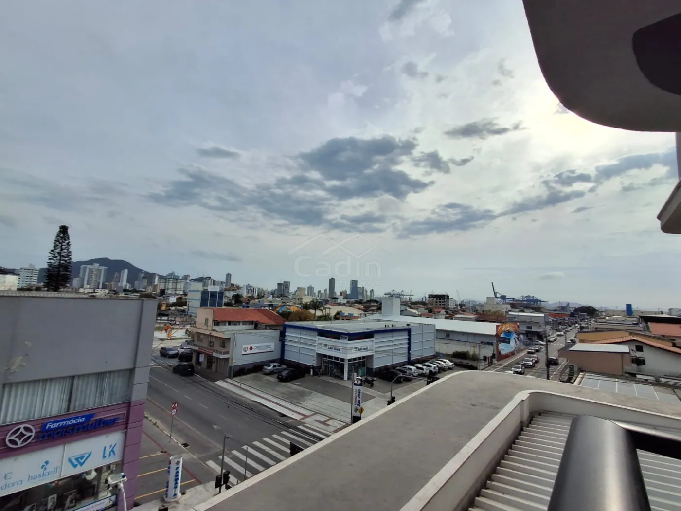 Alugar Apartamento / Padrão em Navegantes R$ 3.100,00 - Foto 7
