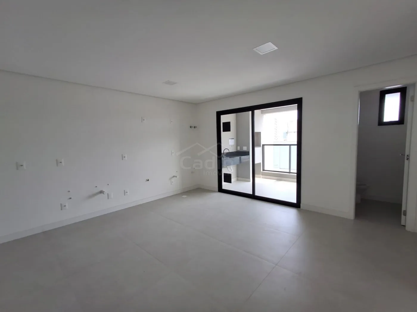 Alugar Apartamento / Padrão em Navegantes R$ 3.100,00 - Foto 11