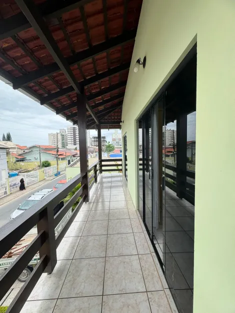 imagem 1 - CASA BELÍSSIMA, 04 DORMITÓRIOS, 250M DA PRAIA, NO CENTRO, NAVEGANTES! imagem 1 - CASA BELÍSSIMA, 04 DORMITÓRIOS, 250M DA PRAIA, NO CENTRO, NAVEGANTES!