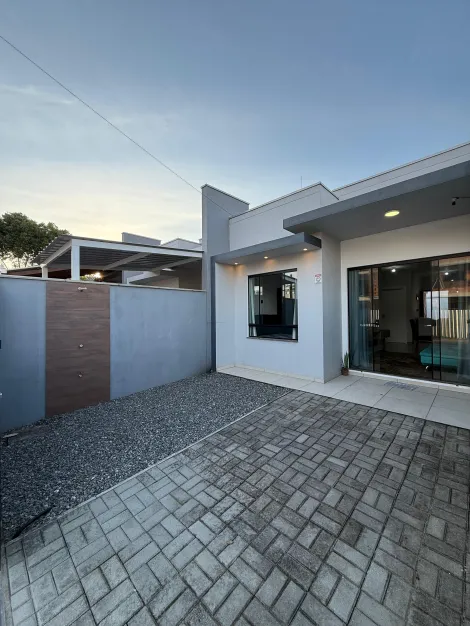 imagem 2 - CASA GEMINADA MOBILIADA, R$489.000,00, A 550 METROS DO MAR NA MEIA PRAIA EM NAVEGANTES SC. imagem 2 - CASA GEMINADA MOBILIADA, R$489.000,00, A 550 METROS DO MAR NA MEIA PRAIA EM NAVEGANTES SC.
